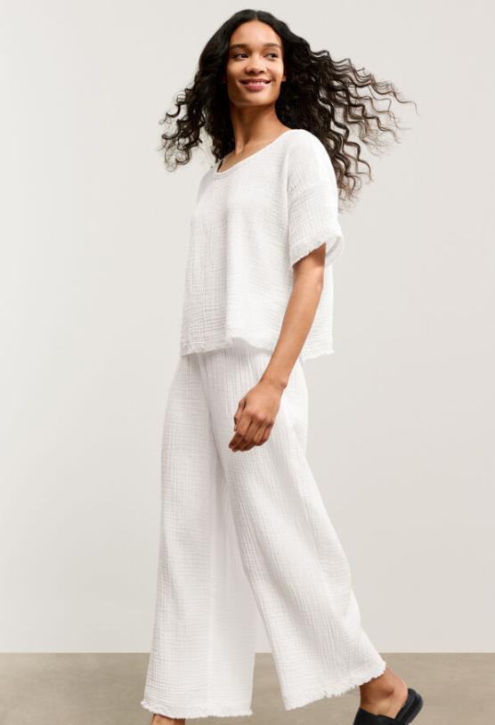 Scopri il Fascino senza Tempo di EILEEN FISHER: Eleganza, Qualità e Sostenibilità
